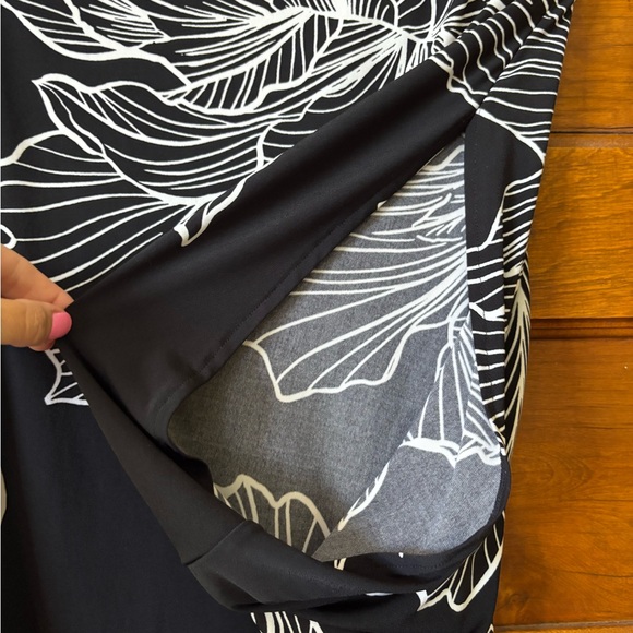 MiXT by Heidi Weisel Black and White Floral Long Sleeve Blouson Dress - Picture 5 of 7